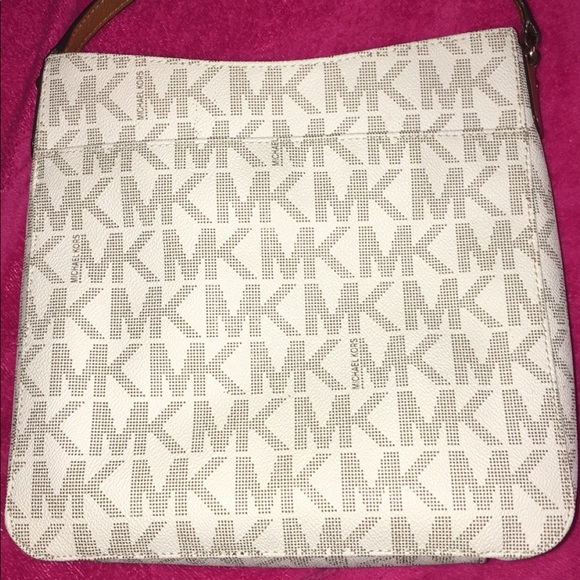 Michael Kors Crossbody - Picture 2 of 3